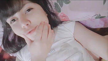 Remaja Perawan Masturbasi – Hana Lily Menggoda