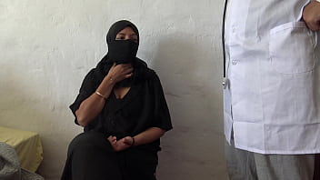 Istri Amatir Arab Minum Air Mani Dari Dokter Mesum