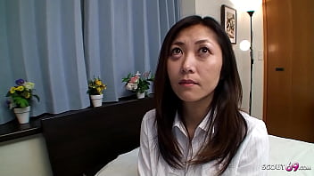 Ibu Tiri Jepang Yang Tua Menggoda Untuk Dihamili Dan Diberi Isi Dalam Film Porno Jav Tanpa Sensor