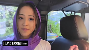 Alexia Anders, Gadis Muslim Yang Diam-diam Membawa Kekasihnya Untuk Kenikmatan Terlarang Dan Ketahuan Ayah