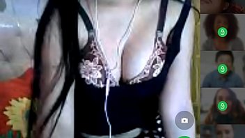 Gadis Abg Manis Menggoda Main Jari Di Depan Kamera