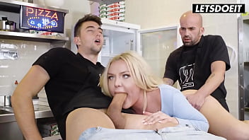 Ibu Tiri Miss Jackson Dihardcore Dua Kontol Di Pizzeria – Milf Latina Hot