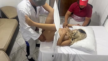 Istriku Diperiksa Dokter Kandungan Tapi Kulihat Dia Dientot Di Sampingku Dan Istriku Menikmati Perselingkuhan Ini
