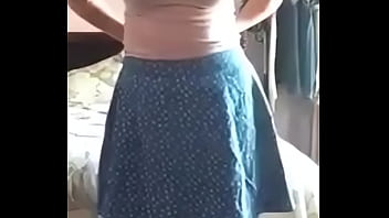 Mariska Lagi Sange Banget, Jari-jemarinya Asyik Mengocok Memek Sampai Basah Kuyup