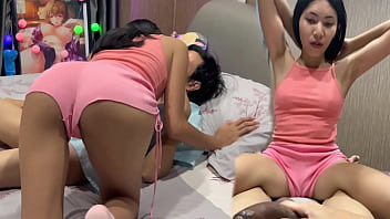 Kakak Tiriku Yang Panas Memuaskan Nafsu Liarku, Dia Malah Mengizinkanku Merekam Aksi Mesum Kami!
