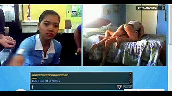 Gadis Indonesia Menggoda Di Depan Webcam