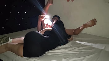 Makan Malam Dengan Sepupu Tiriku Yang Menggoda