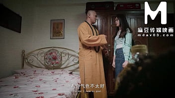 Biksu Shaolin Tiongkok Memuaskan Wanita Dengan Alat Kelaminnya